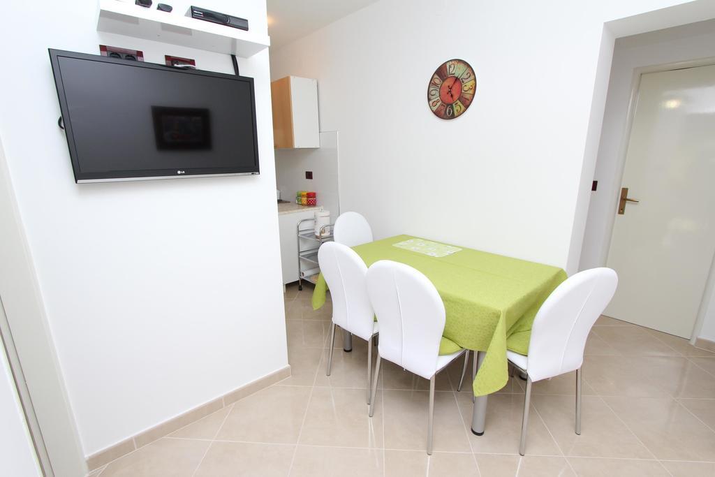 Apartments Luna Rovinj Zimmer foto